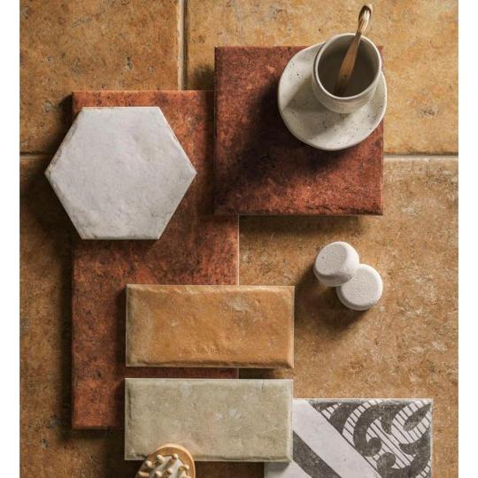 rusztikus voros  narancssarga mediterran padloburkolat burkolat jarolap li kohatasu padlolap konyha terasz cotto del campiano csempe kismeretu fagyallo cotto hatasu burkolat nappali csuszasmentes vintage olasz toszkan.jpg